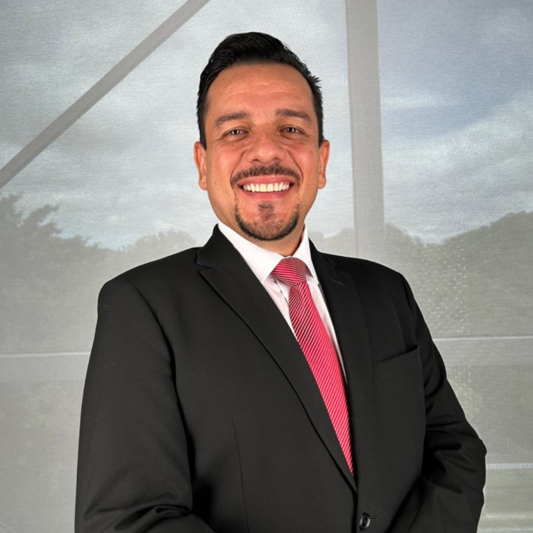 Alejandro Mora
